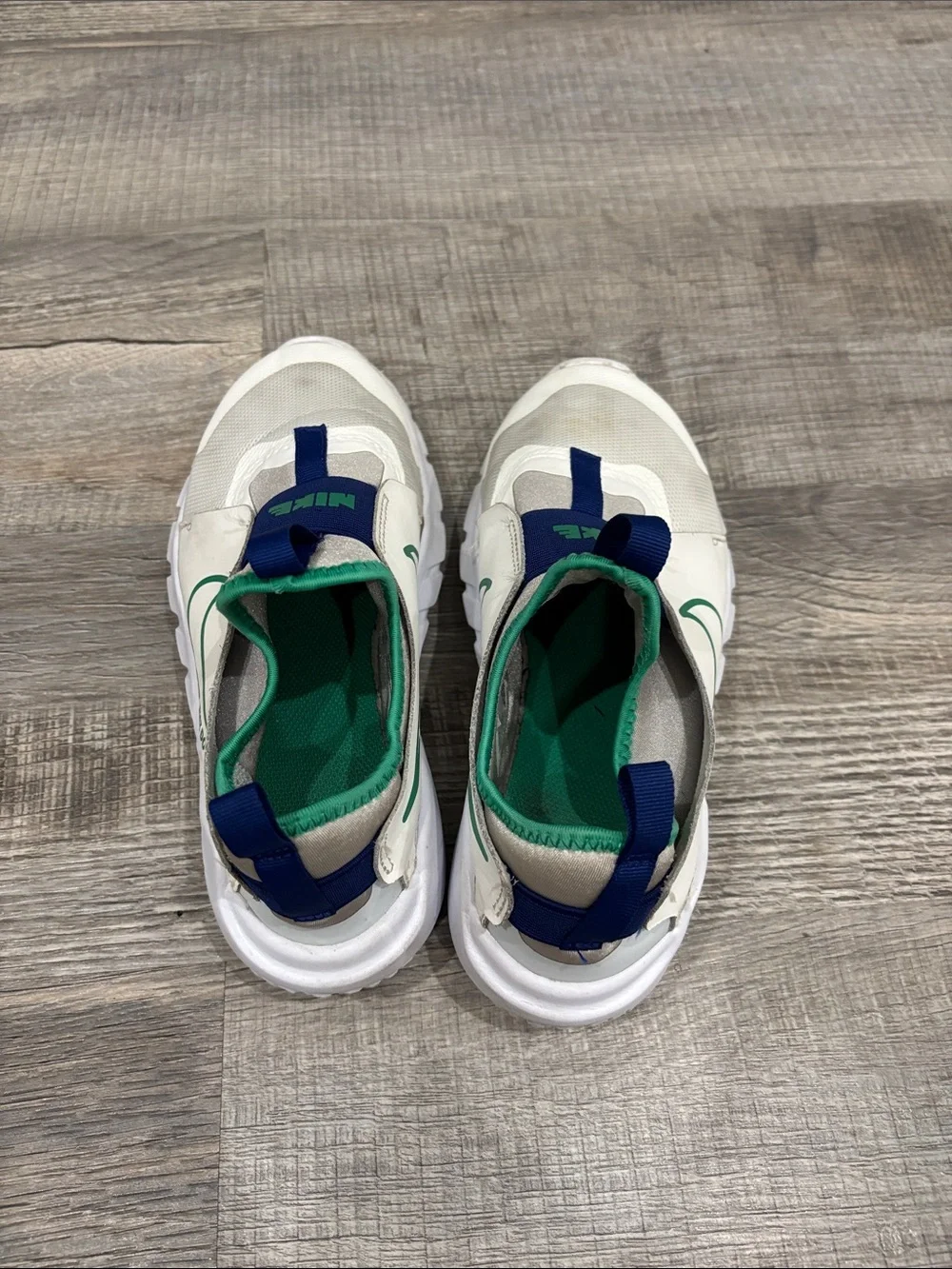 Nike Kids White Sneakers with Green and Navy Accents Slipons 6Y